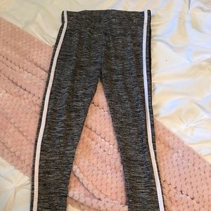 Medium tights, fit like a small.